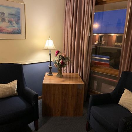 נורת' פלאט Blue Spruce Motel מראה חיצוני תמונה