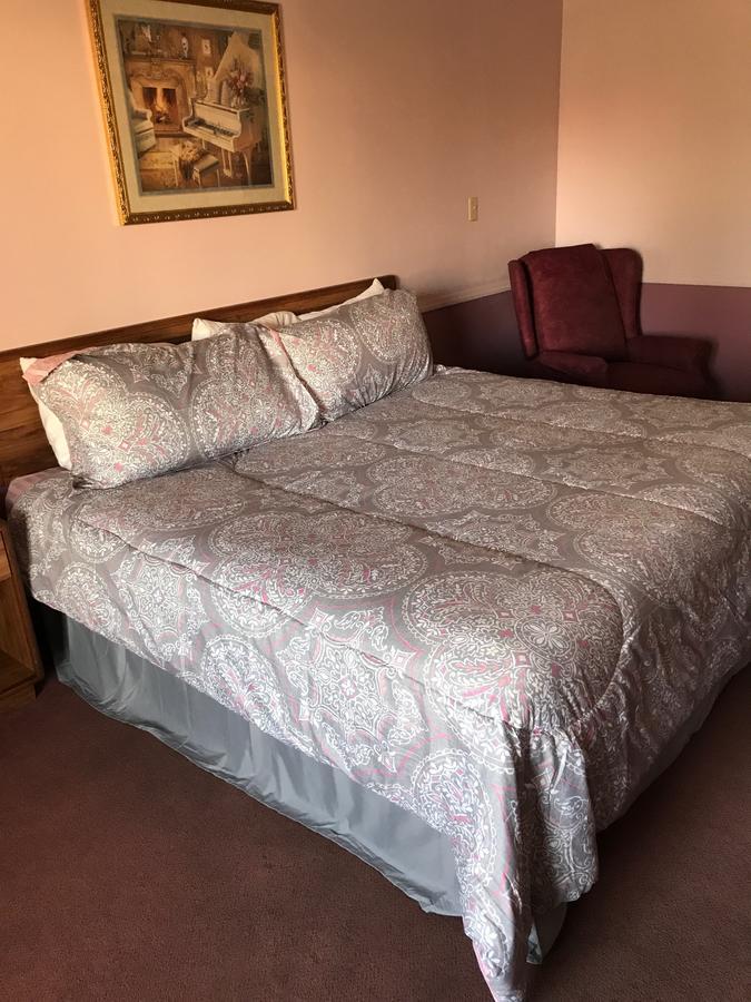 נורת' פלאט Blue Spruce Motel מראה חיצוני תמונה