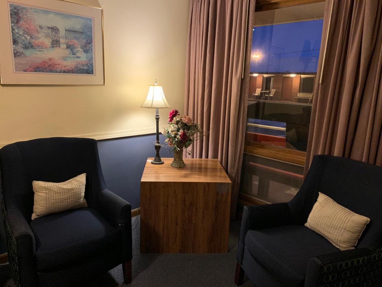 נורת' פלאט Blue Spruce Motel מראה חיצוני תמונה