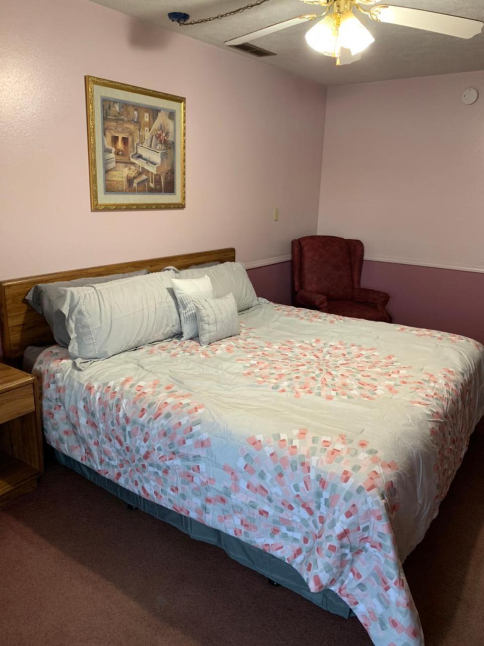 נורת' פלאט Blue Spruce Motel מראה חיצוני תמונה
