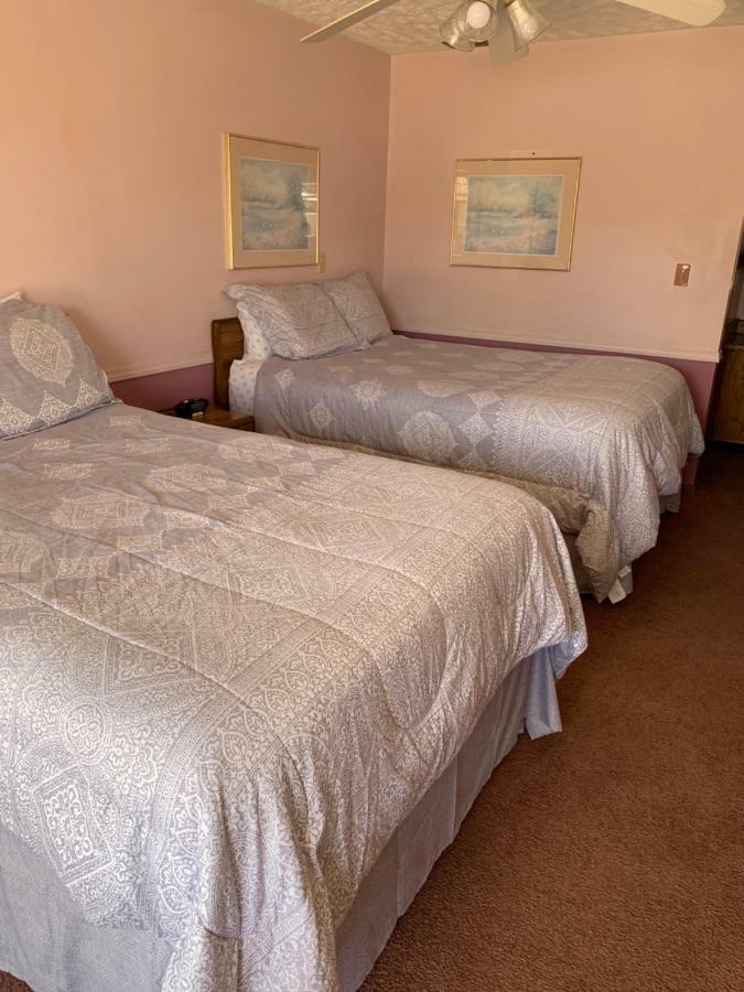 נורת' פלאט Blue Spruce Motel מראה חיצוני תמונה